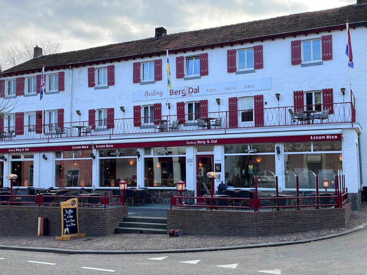 Hotel Gasterij Berg En Dal Slenaken Esterno foto