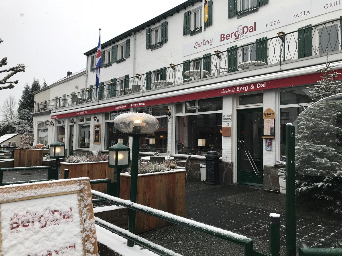 Hotel Gasterij Berg En Dal Slenaken Esterno foto